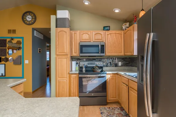 $320,000 | 220 Cole Court, Mankato, MN 56001