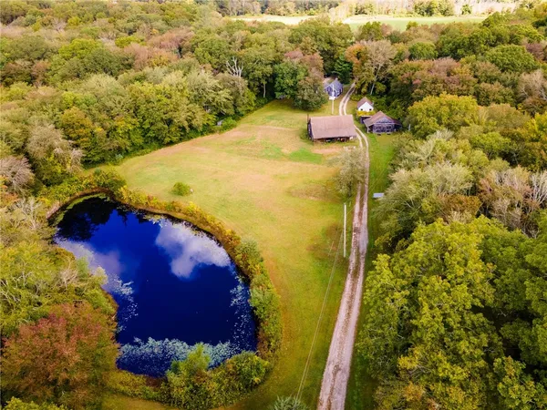 $899,000 | 2 Thatt Way, Hopkinton, RI 02804