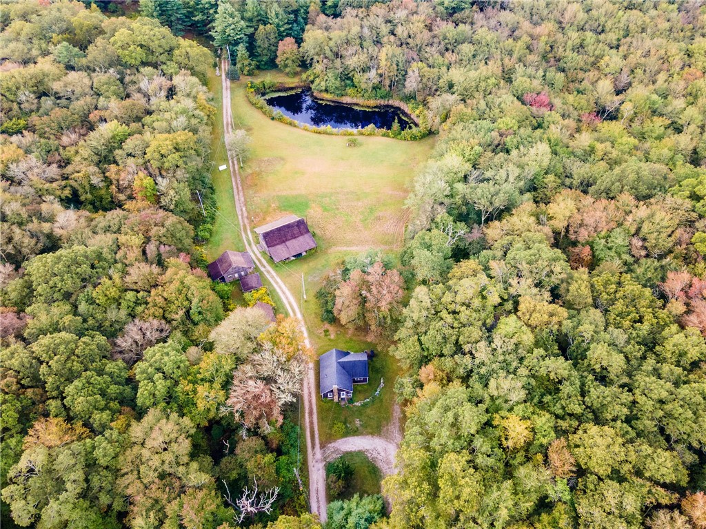 2 Thatt Way Hopkinton, RI 02804 - Photo 3 of 14