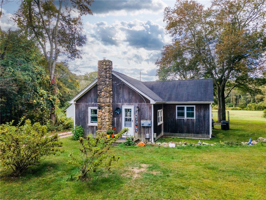 2 Thatt Way Hopkinton, RI 02804 - Photo 5 of 14