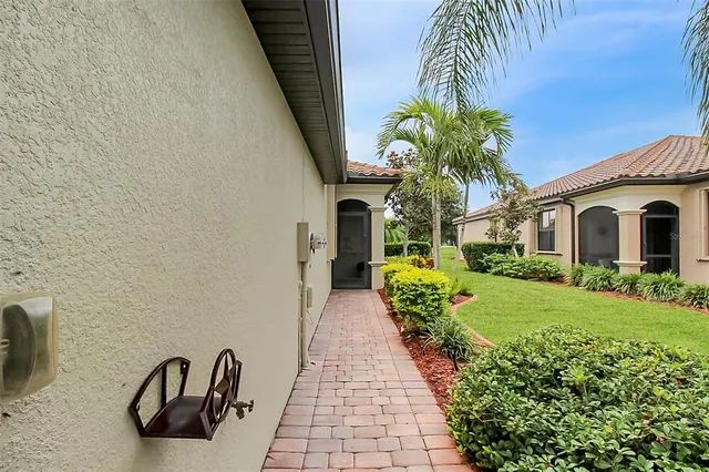 $4,500 | 20230 Tesoro Drive, Venice, FL 34293