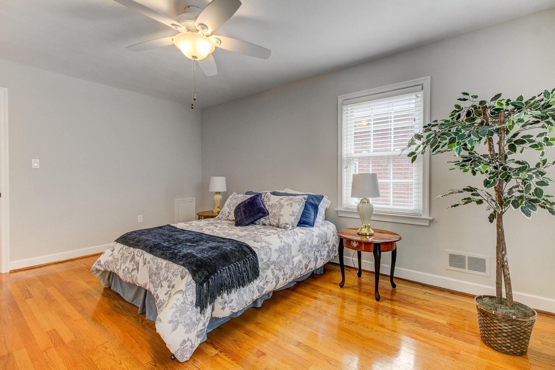 1932 Avon Road Southwest Roanoke, VA 24015 - Photo 21 of 38 021-286601-1932 Avon Road Southwest 21_6
