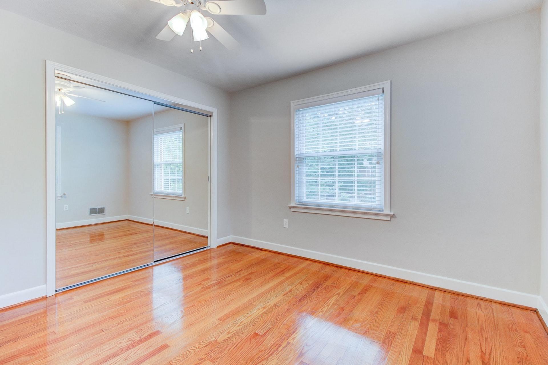 1932 Avon Road Southwest Roanoke, VA 24015 - Photo 24 of 38 024-286601-1932 Avon Road Southwest 24_6