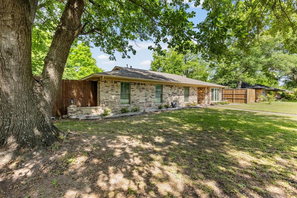 3026 Arapaho Road Commerce, TX 75428 - Photo 3 of 38