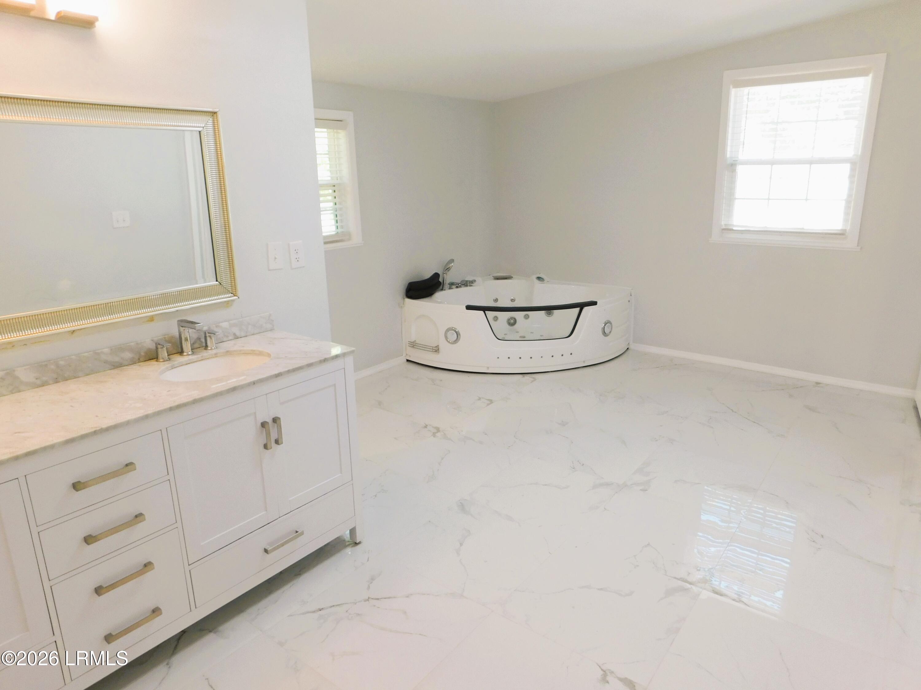 103 Stuart Town Road Beaufort, SC 29902 - Photo 21 of 38 20 - Master Bath