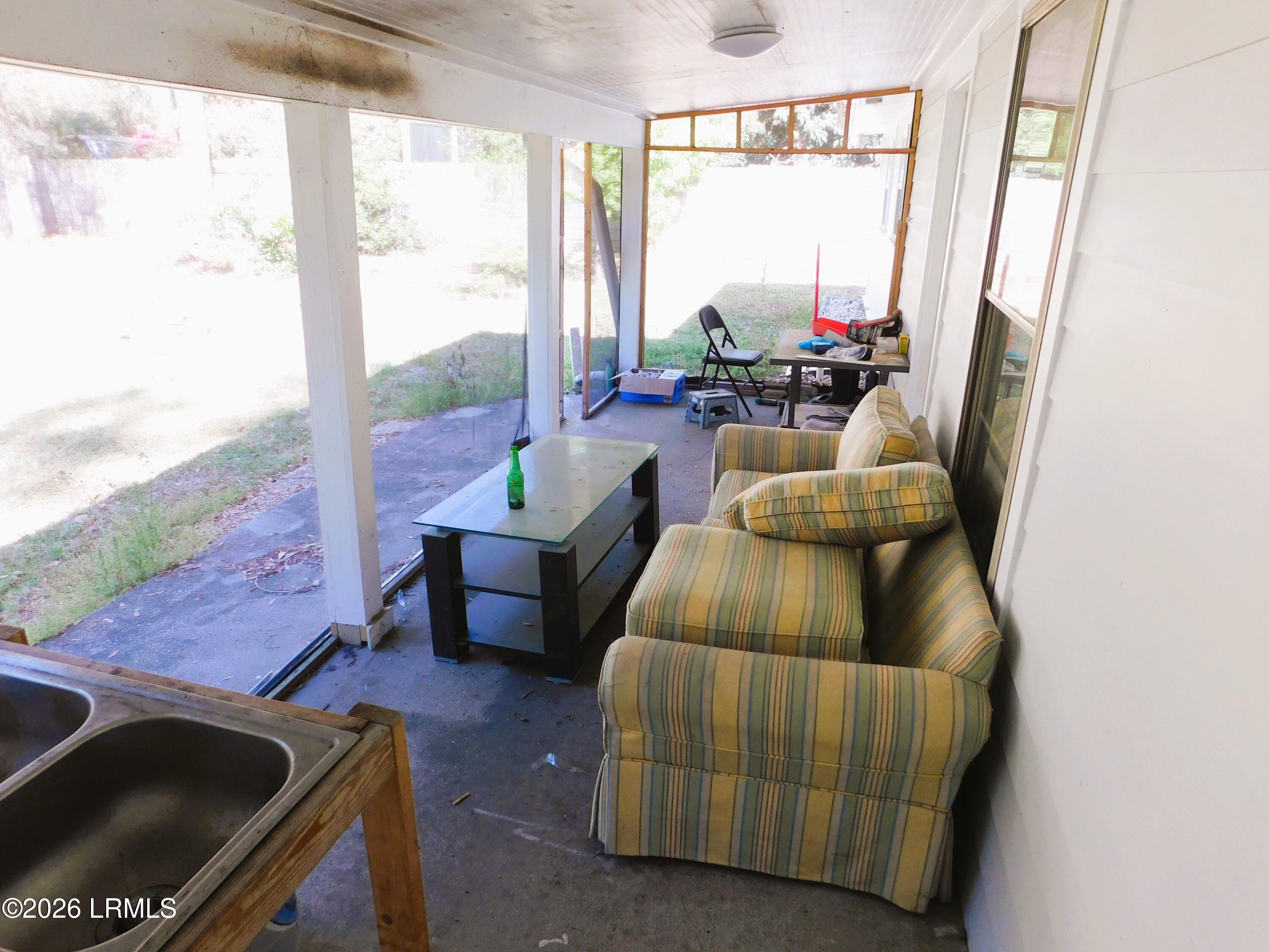103 Stuart Town Road Beaufort, SC 29902 - Photo 32 of 38 33 - Screened Porch