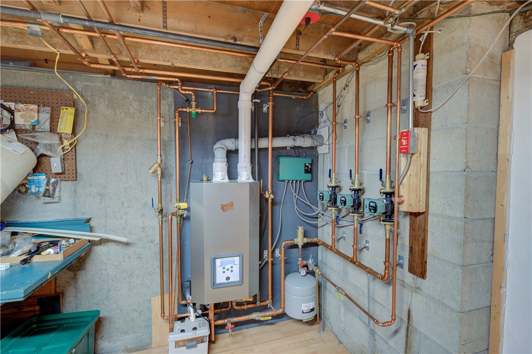 17 Riley Drive East Providence, RI 02915 - Photo 35 of 41