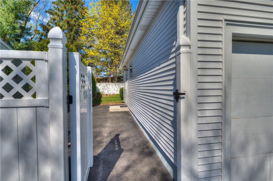 17 Riley Drive East Providence, RI 02915 - Photo 36 of 41