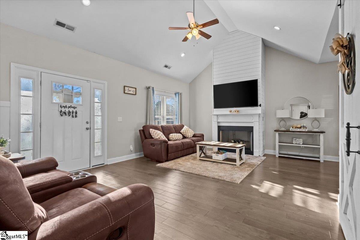 1403 Dunn Road Anderson, SC 29625 - Photo 4 of 33