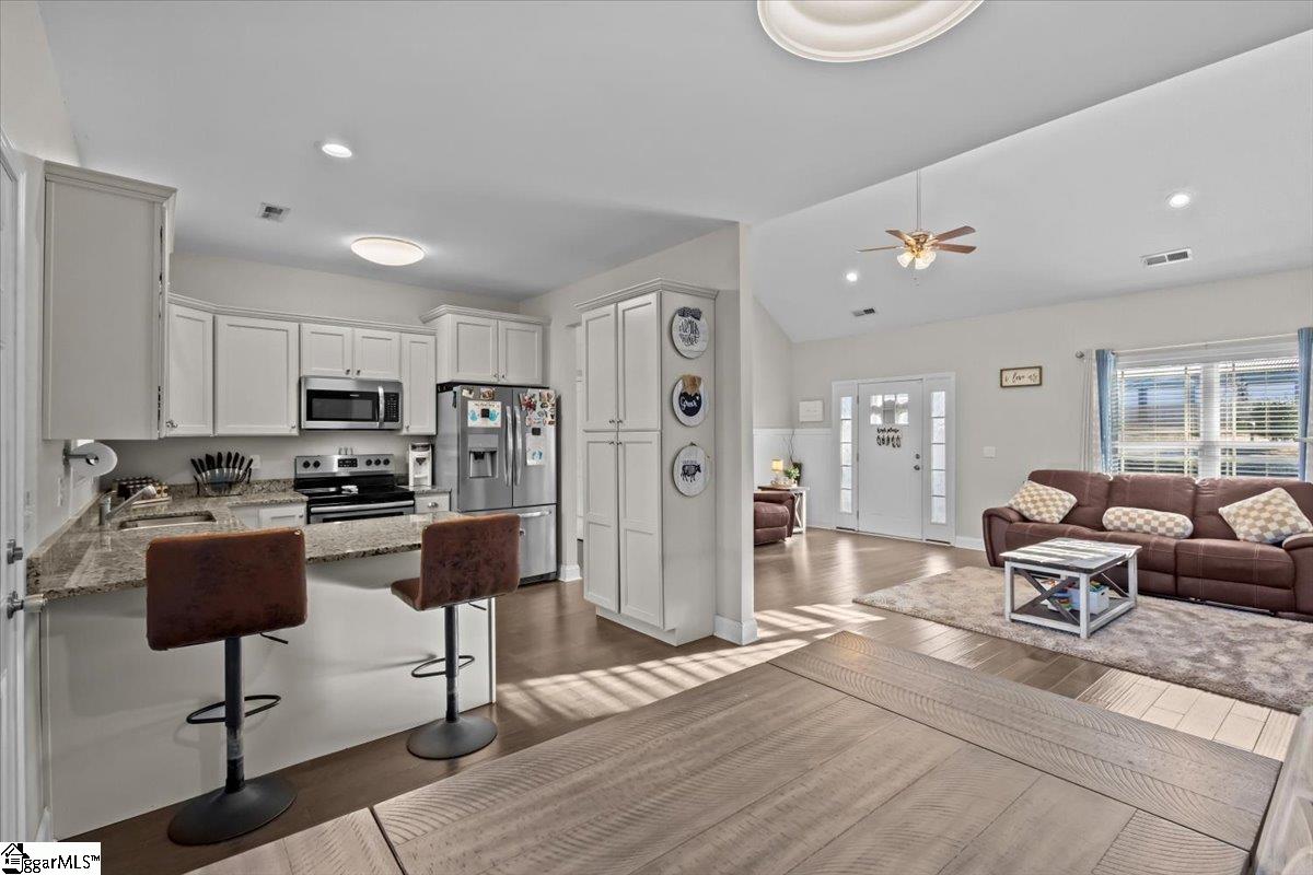1403 Dunn Road Anderson, SC 29625 - Photo 7 of 33