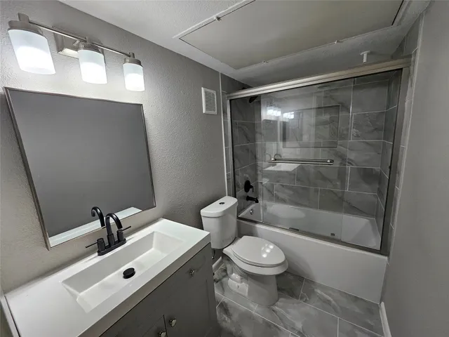 $98,000 | 12955 Woodforest Boulevard, Unit 63, Houston, TX 77015