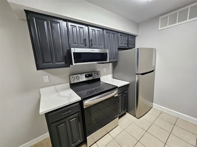 $98,000 | 12955 Woodforest Boulevard, Unit 63, Houston, TX 77015