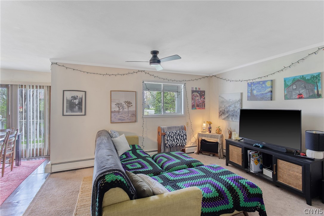 8198 Soule Road Clay, NY 13090 - Photo 14 of 28 Greatroom