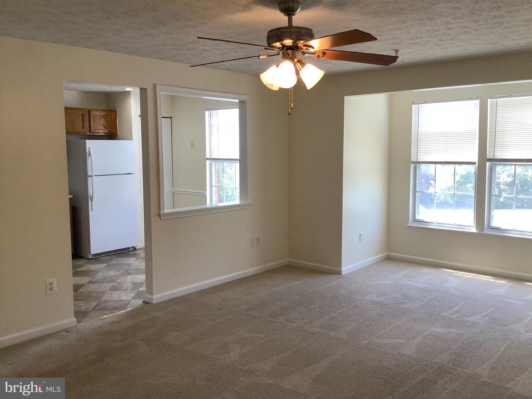 692 Winding Stream Way, Unit 204 Odenton, MD 21113 - Photo 3 of 17 Living Room