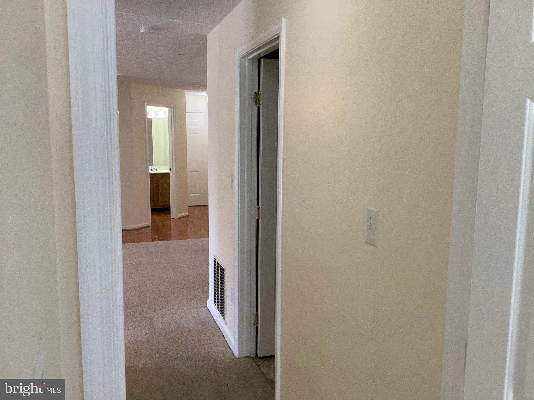 692 Winding Stream Way, Unit 204 Odenton, MD 21113 - Photo 8 of 17 Hall Way