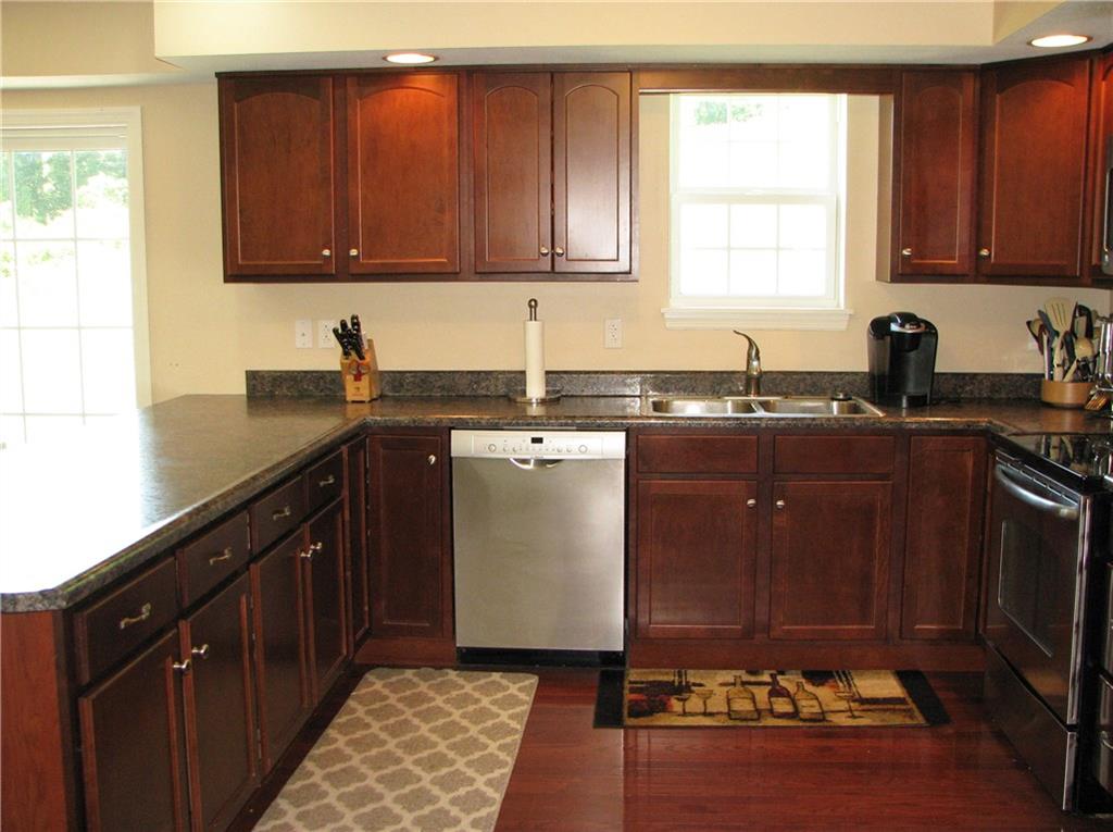 806 Marko Farms Road Irwin, PA 15642 - Photo 10 of 25 Gallery Image 10