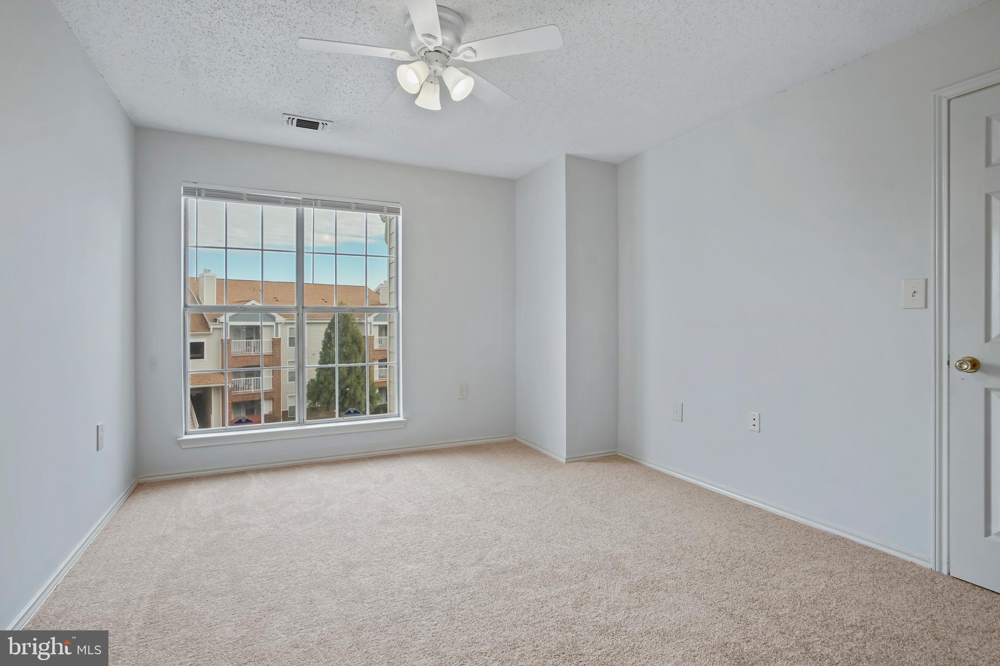 20951 Timber Ridge Terrace, Unit 303 Ashburn, VA 20147 - Photo 8 of 22 Gallery Image 8