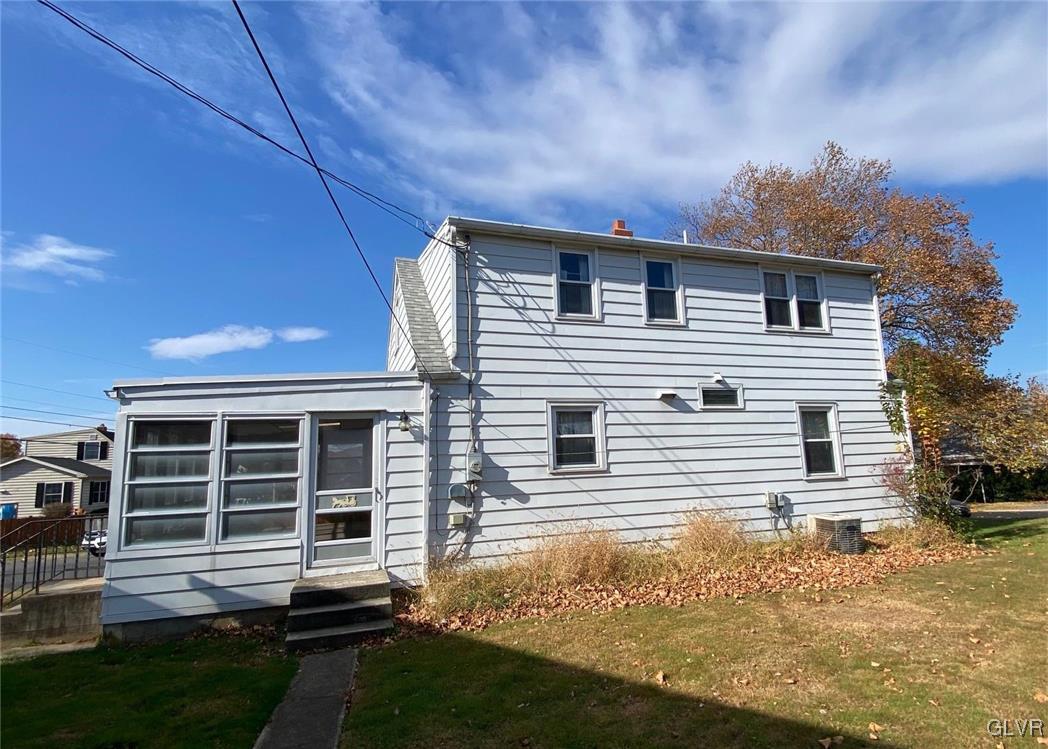 502 Magnolia Road Hellertown, PA 18055 - Photo 4 of 23 Gallery Image 4