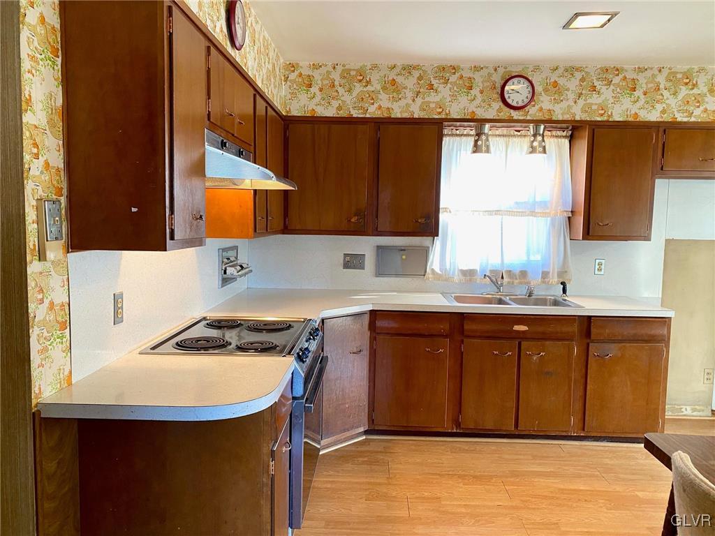 502 Magnolia Road Hellertown, PA 18055 - Photo 6 of 23 Gallery Image 6