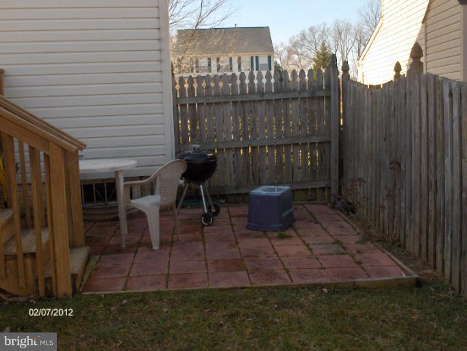 3407 Manderes Place Springdale, MD 20721 - Photo 21 of 22 Exterior (Rear)
