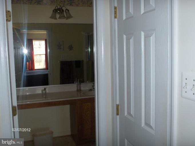 3407 Manderes Place Springdale, MD 20721 - Photo 10 of 22 Bath (Master)
