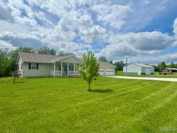 $475,000 | 15335 Villa Drive, Monroe City, MO 63456