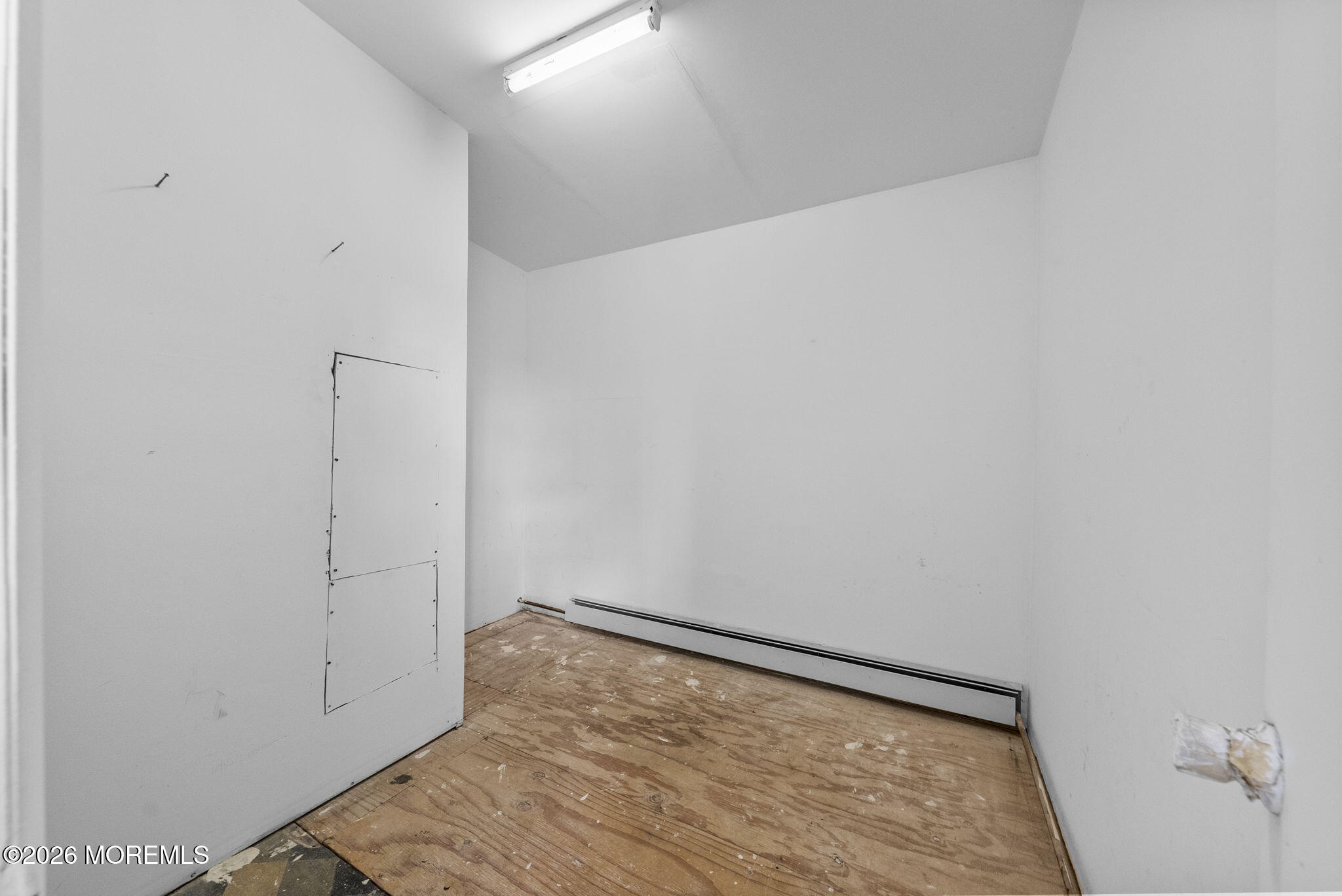 517 Middle Lane Howell, NJ 07731 - Photo 8 of 31 a view of small space