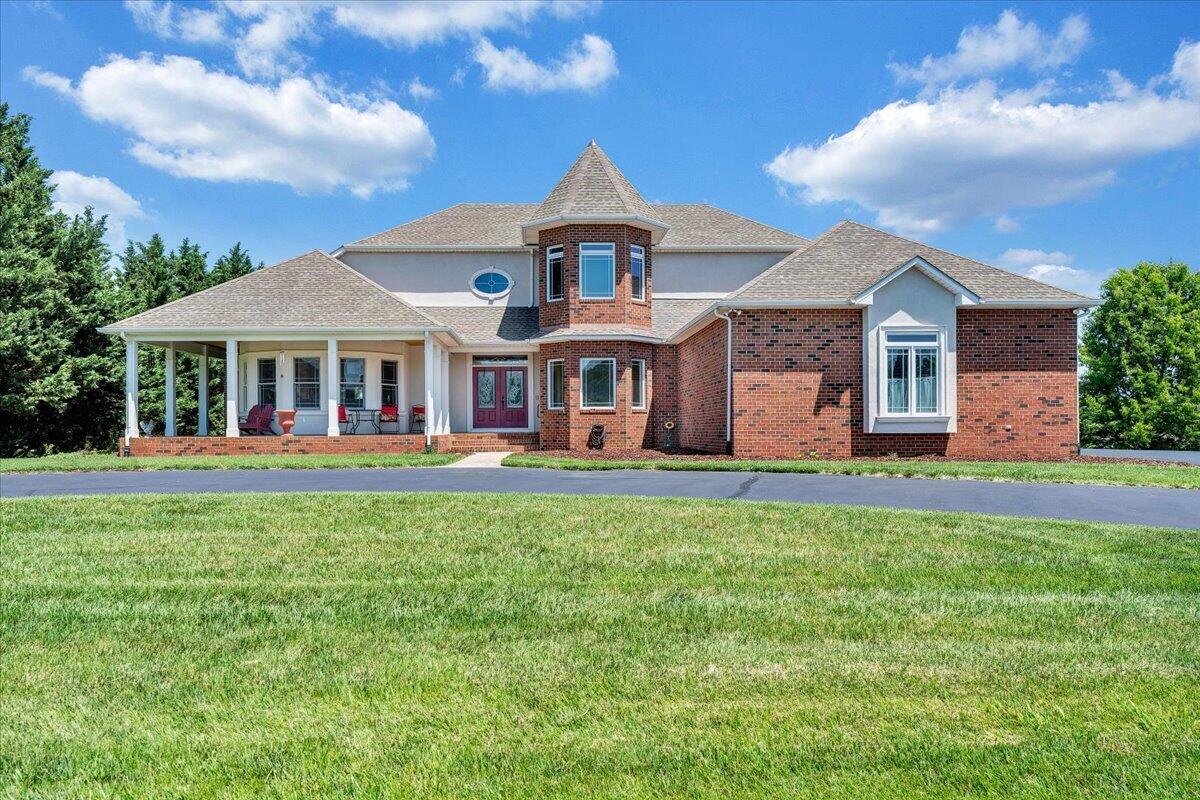 625 Frontier Way Fincastle, VA 24090 - Photo 1 of 105 front view of a house with a swimming pool