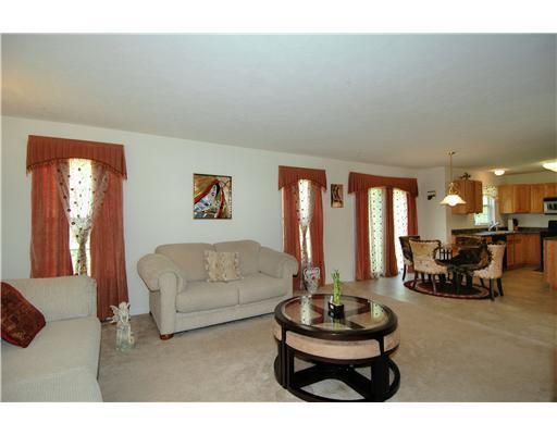 5017 Venice Road Pittsburgh, PA 15209 - Photo 4 of 15 Den/Family/Great Room.