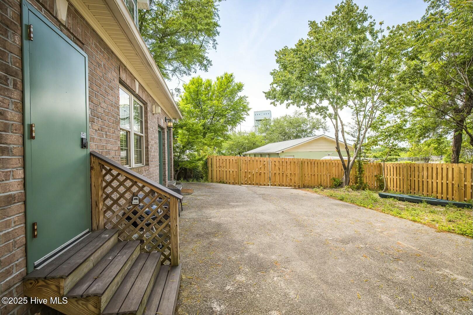 5 Queen Street, Unit B Wilmington, NC 28401 - Photo 25 of 27 tempImageaqo3kv