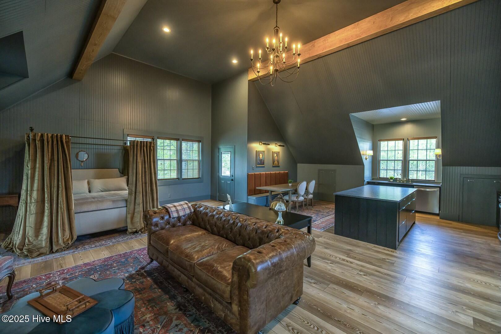 5 Queen Street, Unit B Wilmington, NC 28401 - Photo 7 of 27 tempImage4mg5by