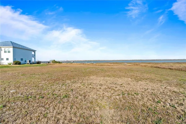 $169,000 | 1 Northpointe Drive, Rockport, TX 78382