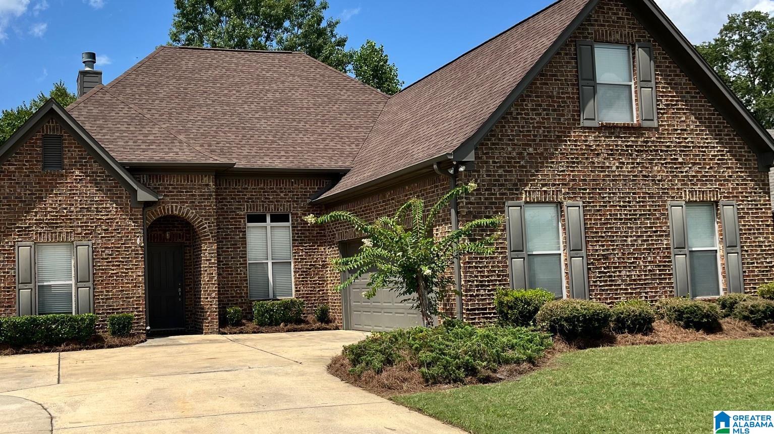 636 Barkley Circle Alabaster, AL 35007 - Photo 1 of 13