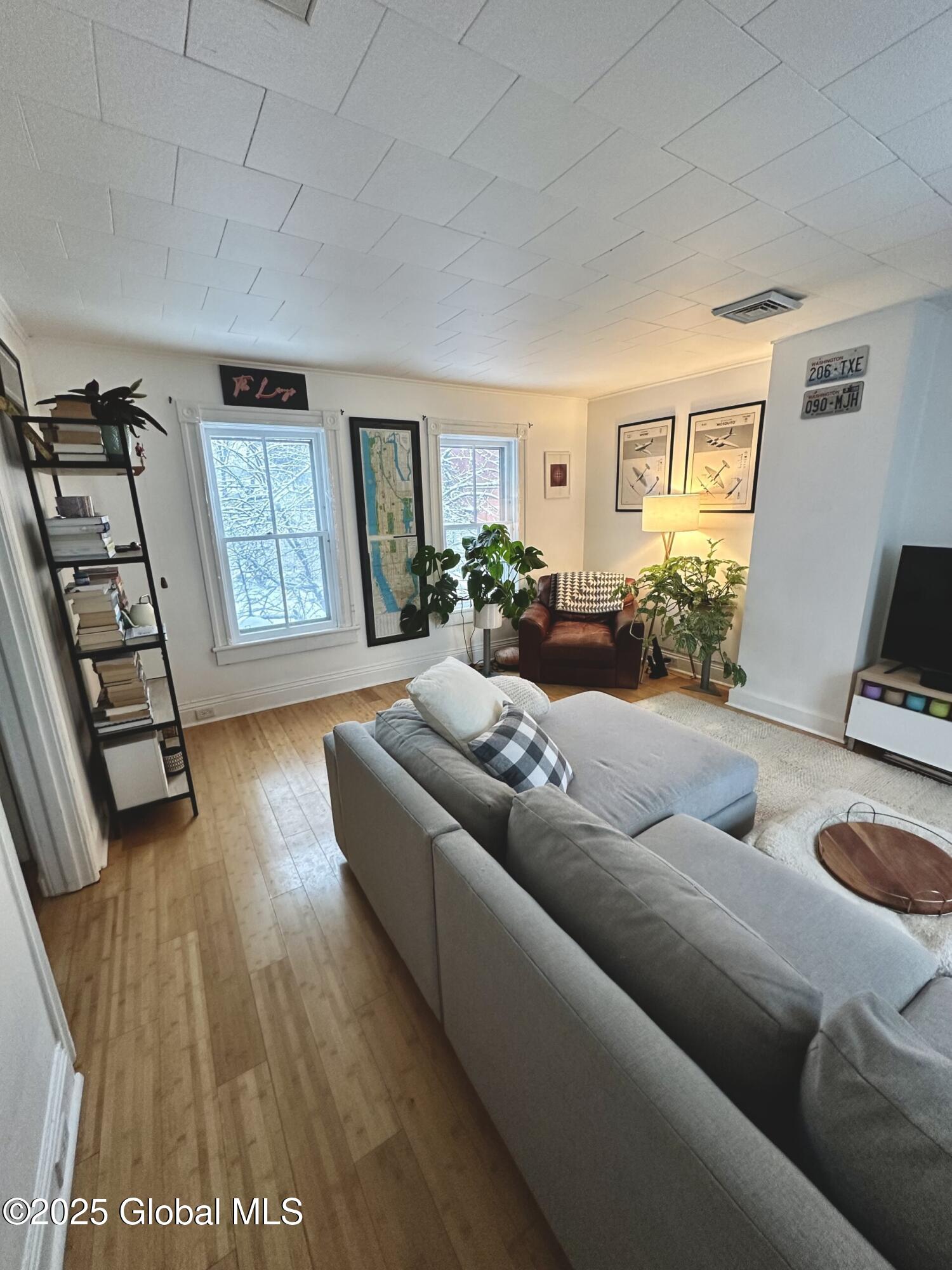 305 Nelson Avenue, Unit 2 Saratoga Springs, NY 12866 - Photo 2 of 10 thumbnail_image_50396161