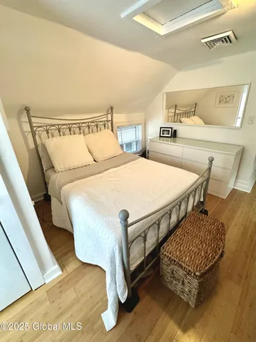 $1,845 | 305 Nelson Avenue, Unit 2, Saratoga Springs, NY 12866