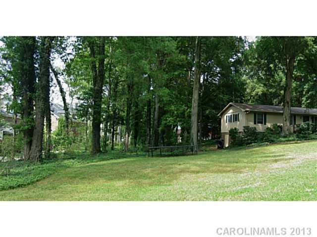 429 Spring Street Davidson, NC 28036 - Photo 4 of 4 Gallery Image 4