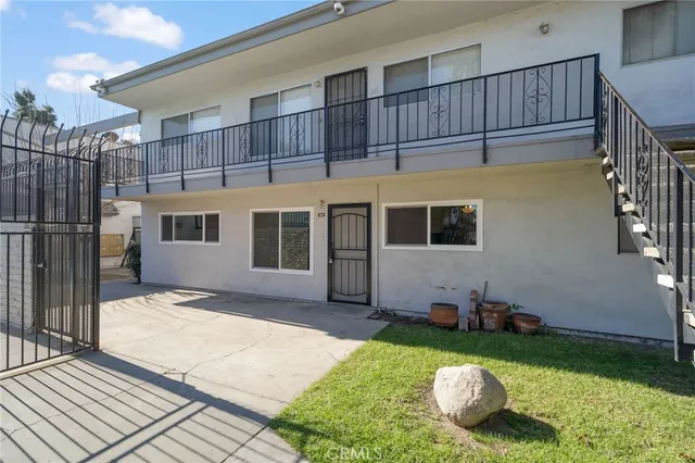 $439,000 | 5500-5500 Ackerfield Avenue, Unit 501, Long Beach, CA 90805
