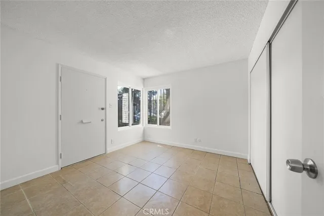 $439,000 | 5500-5500 Ackerfield Avenue, Unit 501, Long Beach, CA 90805