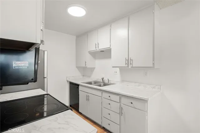 $439,000 | 5500-5500 Ackerfield Avenue, Unit 501, Long Beach, CA 90805