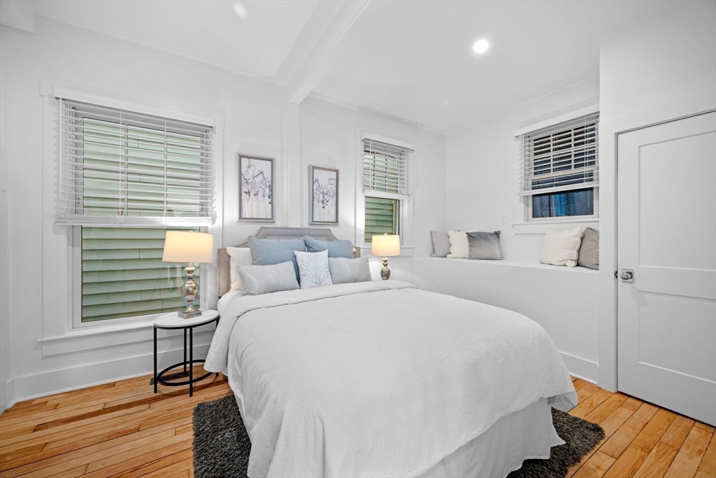 95 Front Street, Unit 1 Marblehead, MA 01945 - Photo 18 of 28