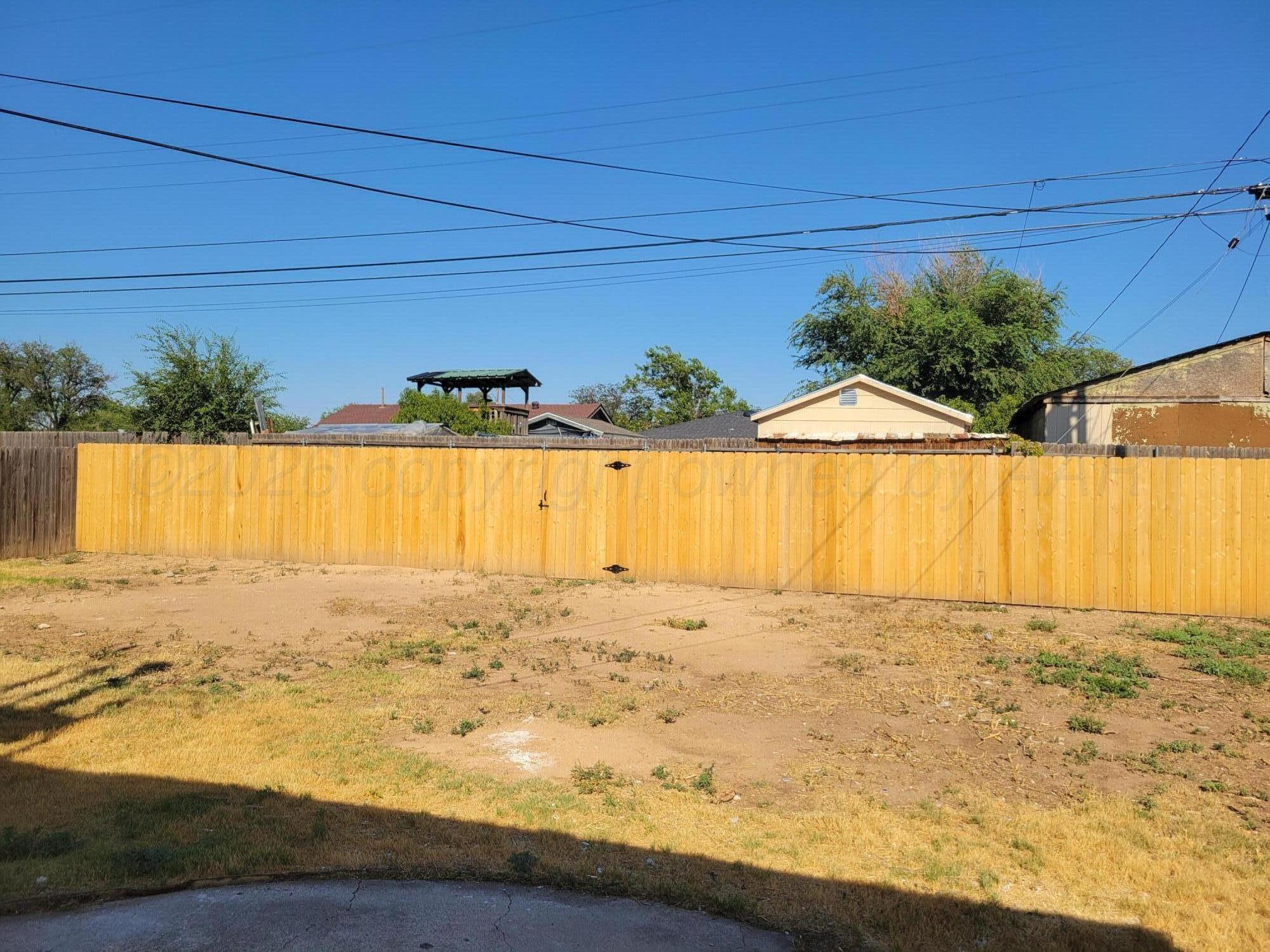 4403 Crockett Street Amarillo, TX 79110 - Photo 14 of 31 8964
