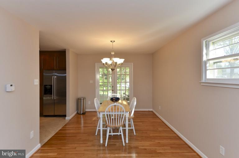 413 Course Street Northeast Vienna, VA 22180 - Photo 19 of 28 Dining Room