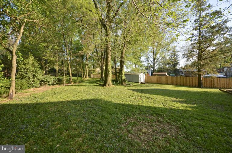 413 Course Street Northeast Vienna, VA 22180 - Photo 27 of 28 Backyard