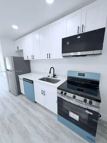 $2,400 | 134 Southwest 14th Avenue, Unit A, Boynton Beach, FL 33435