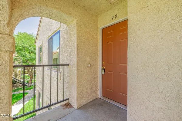 $285,000 | 2554 Olive Drive, Unit 98, Palmdale, CA 93550