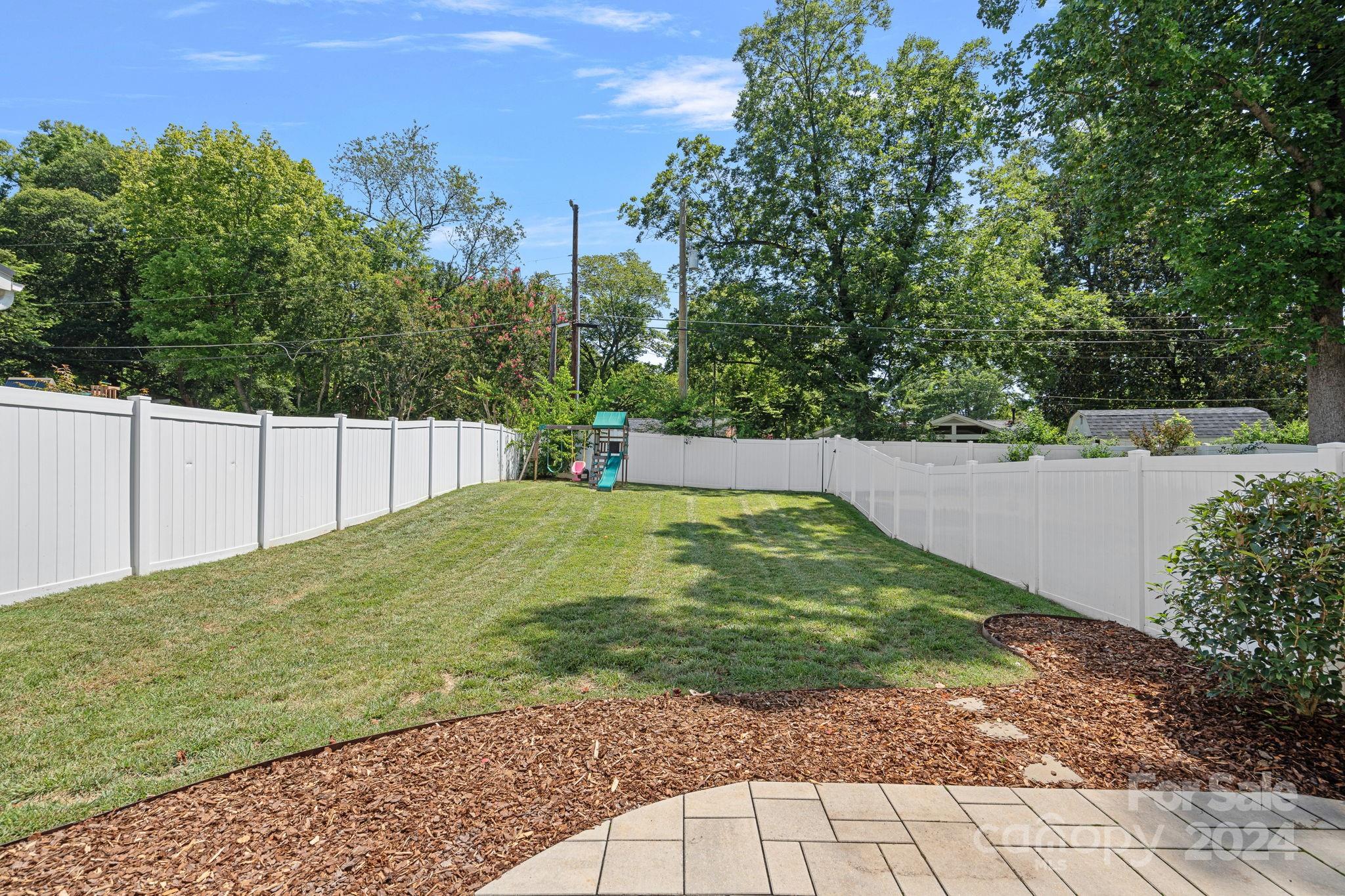 5205 Valley Stream Road Charlotte, NC 28209 - Photo 28 of 30 Gallery Image 28