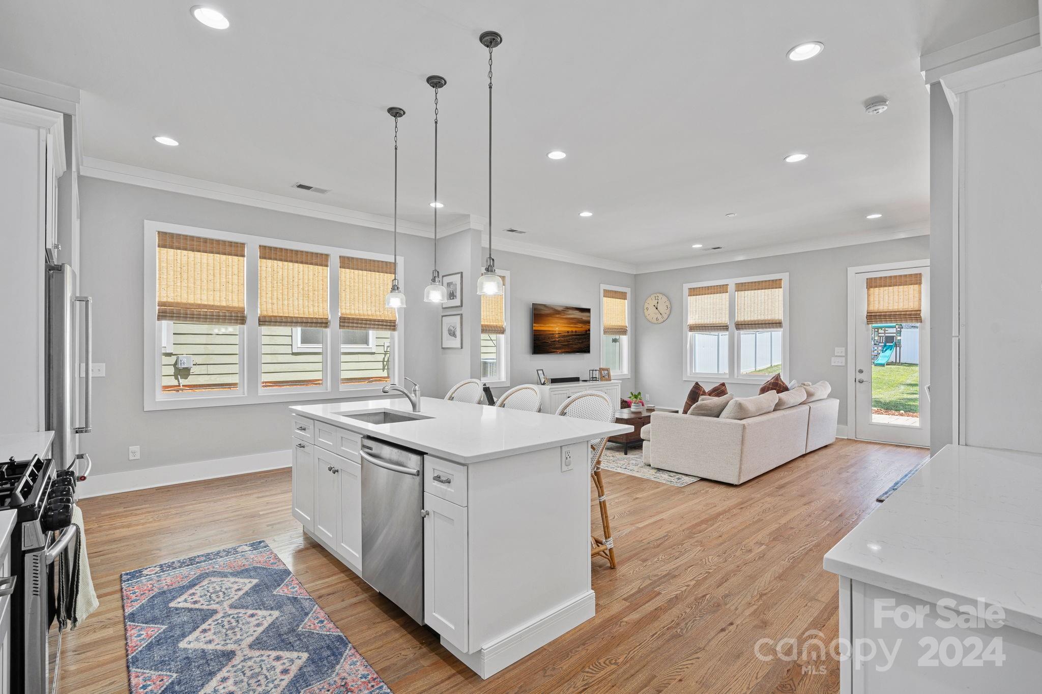 5205 Valley Stream Road Charlotte, NC 28209 - Photo 5 of 30 Gallery Image 5