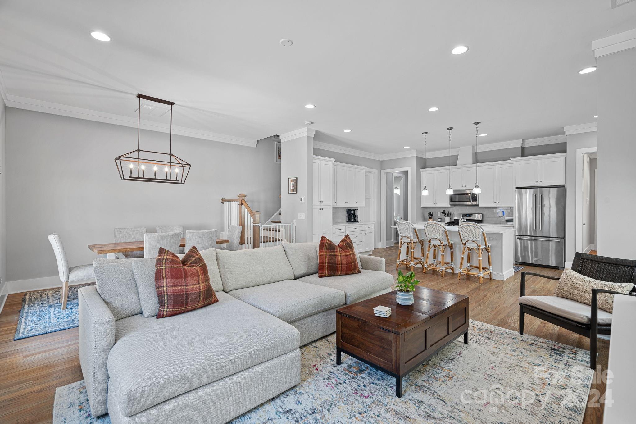5205 Valley Stream Road Charlotte, NC 28209 - Photo 7 of 30 Gallery Image 7