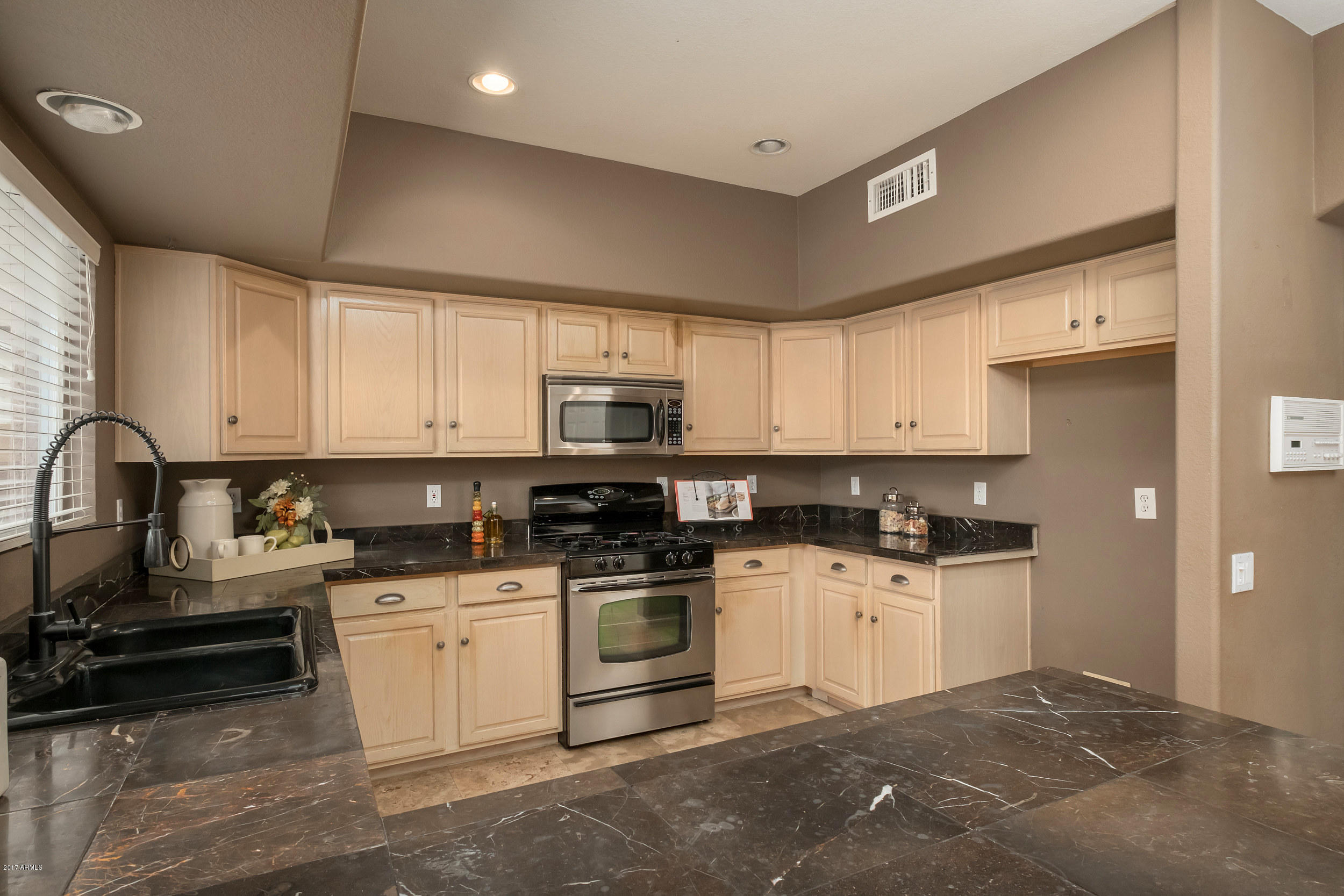 4540 East Rowel Road Phoenix, AZ 85050 - Photo 12 of 29 HRM-141_web