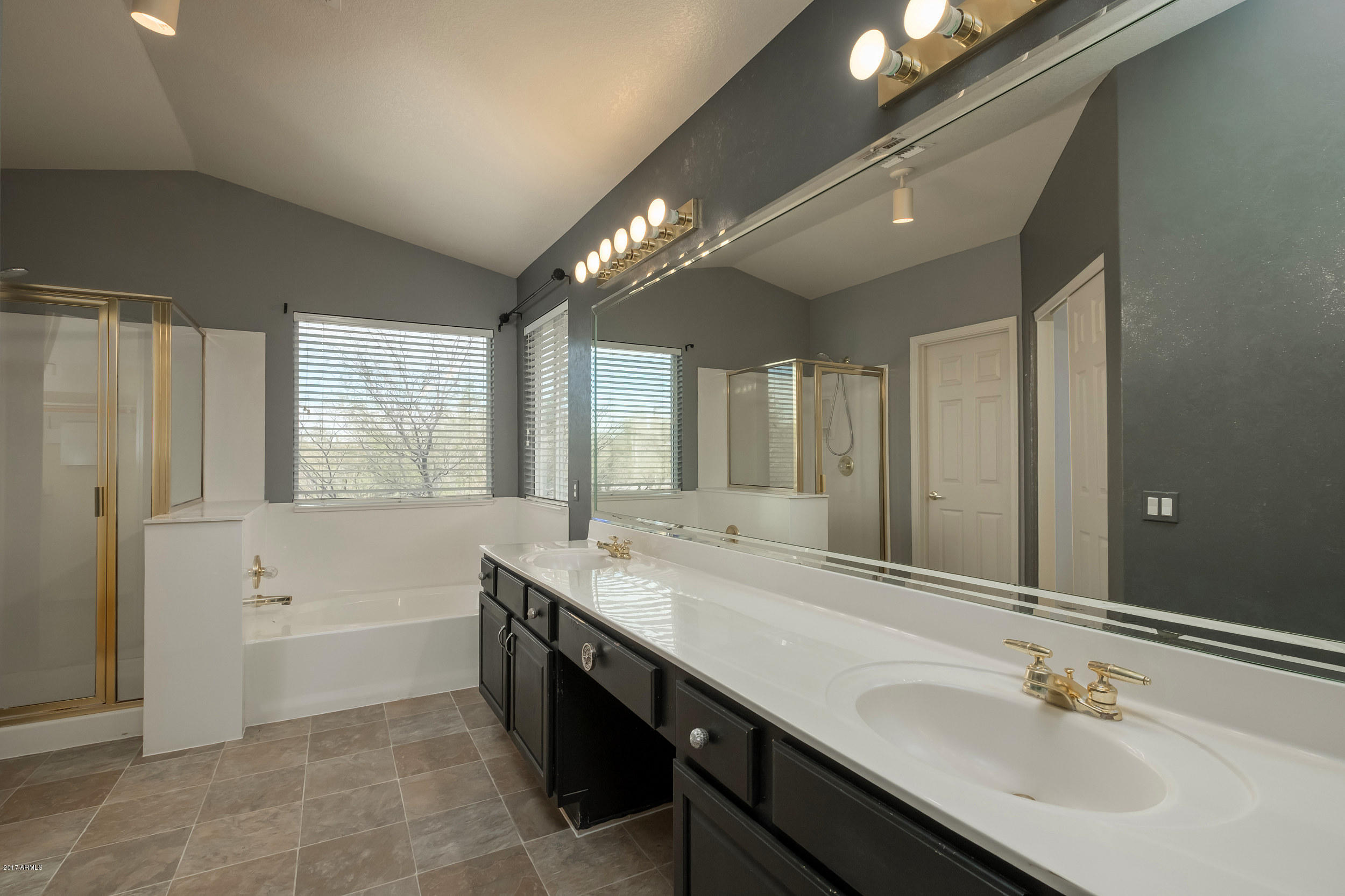 4540 East Rowel Road Phoenix, AZ 85050 - Photo 18 of 29 HRM-167_web